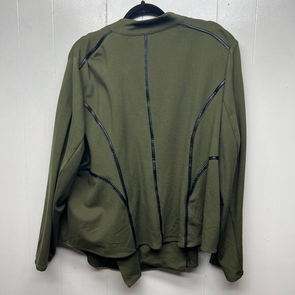 Catherine's Curvy Collection Camo Green Full Zip Women's Jacket Size 28 - Picture 6 of 10